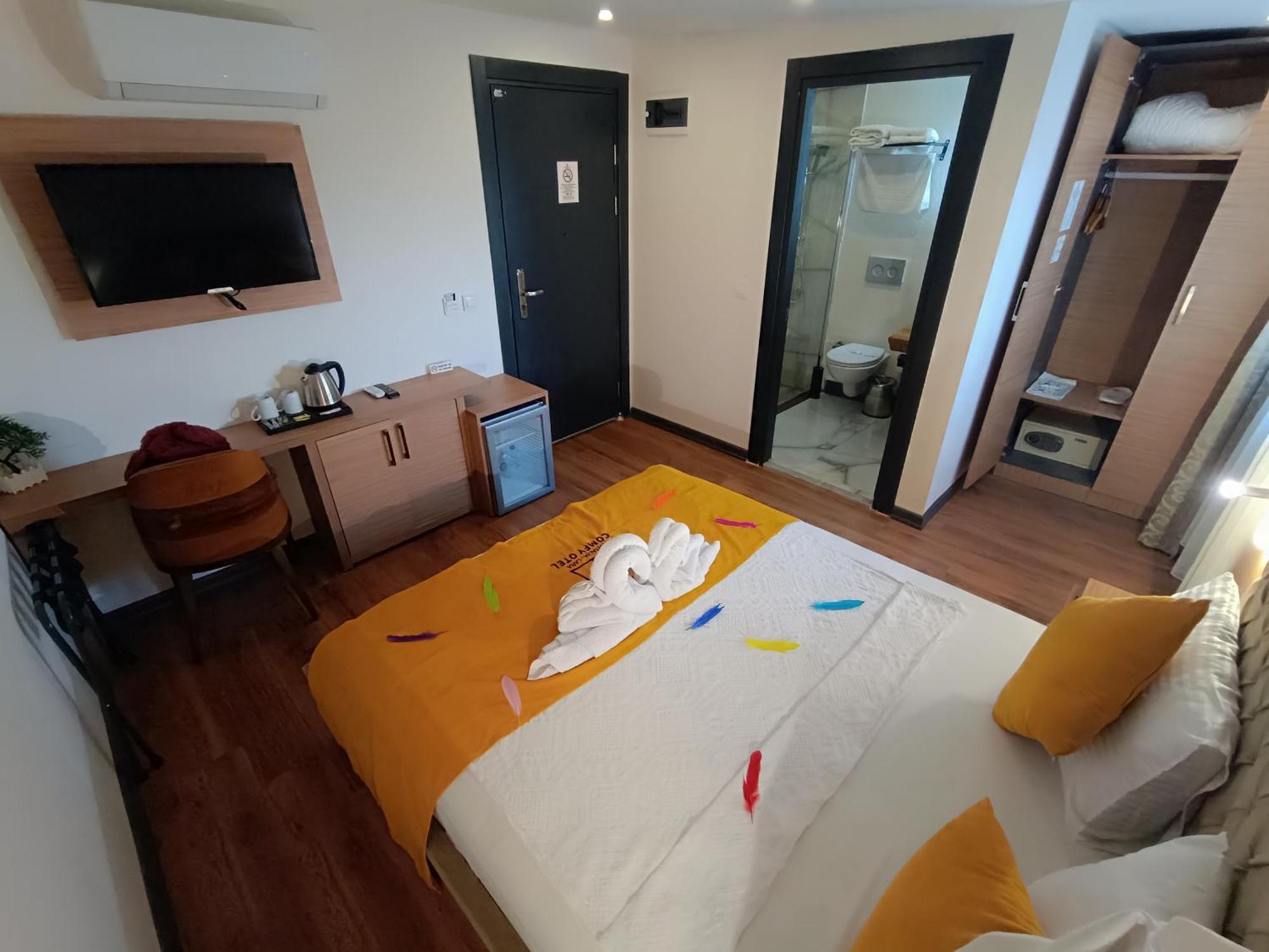 Comfy Otel Antalya Lara Exterior photo